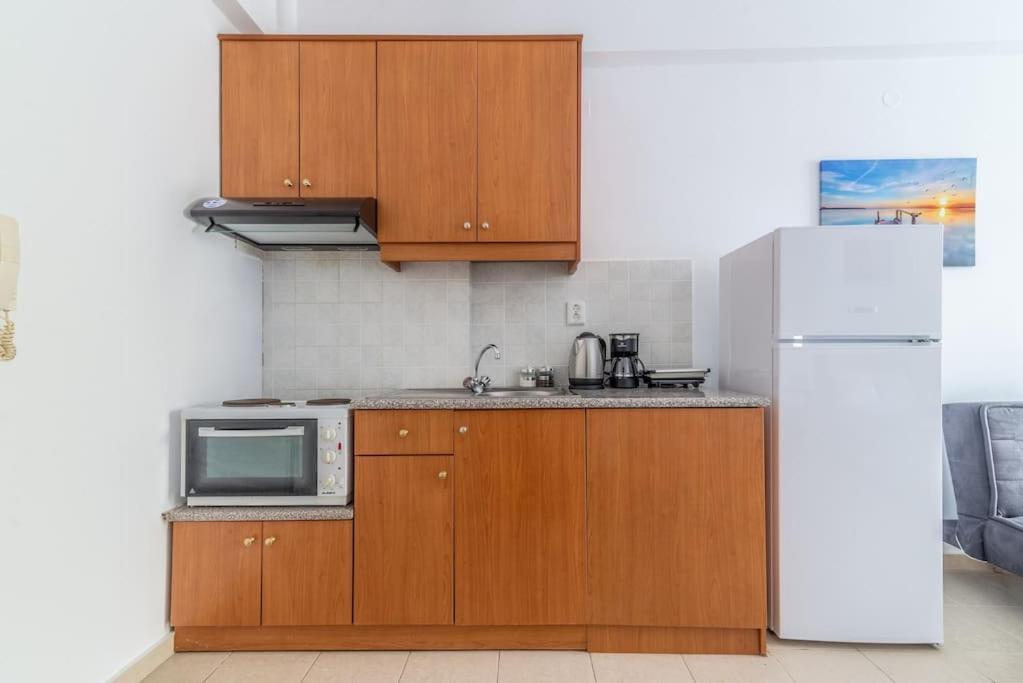 Urban Apt Next University 11 Heraklion  Bagian luar foto